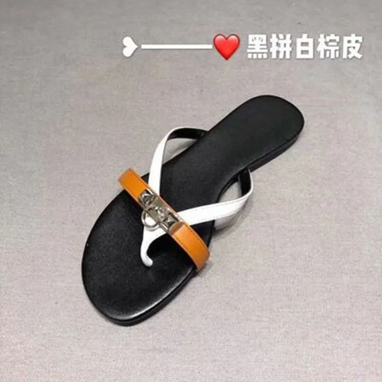 Fashion Summer 2021 New European Leather Flip Flops Women Sandals Casual Flat Ladies
Fashion Summer 2021 New European Leather Flip Flops Women Sandals Casual Flat Ladies
