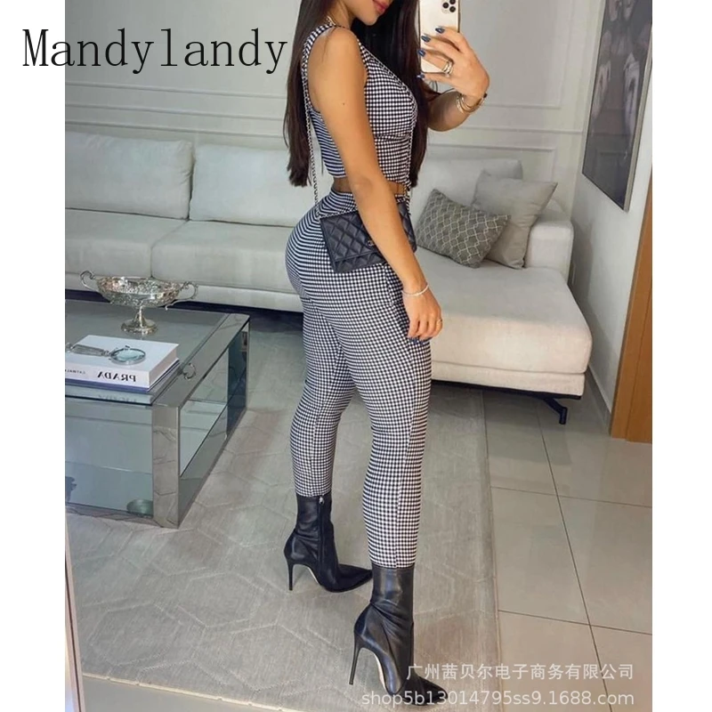 Mandylandy Summer Sleeveless V-neck Irregular Vest + High Waist Button Pencil Pants Suit Womens Sexy Plaid Printed Slim Fit Suit
Mandylandy Summer Sleeveless V-neck Irregular Vest + High Waist Button Pencil Pants Suit Womens Sexy Plaid Printed Slim Fit Suit