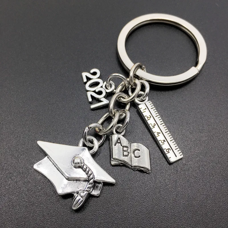 2021 Graduation Keychain Vintage Diploma Bachelor Cap Charms Car Bag Key Chain Jewelry Gifts For Graduate Student
2021 Graduation Keychain Vintage Diploma Bachelor Cap Charms Car Bag Key Chain Jewelry Gifts For Graduate Student