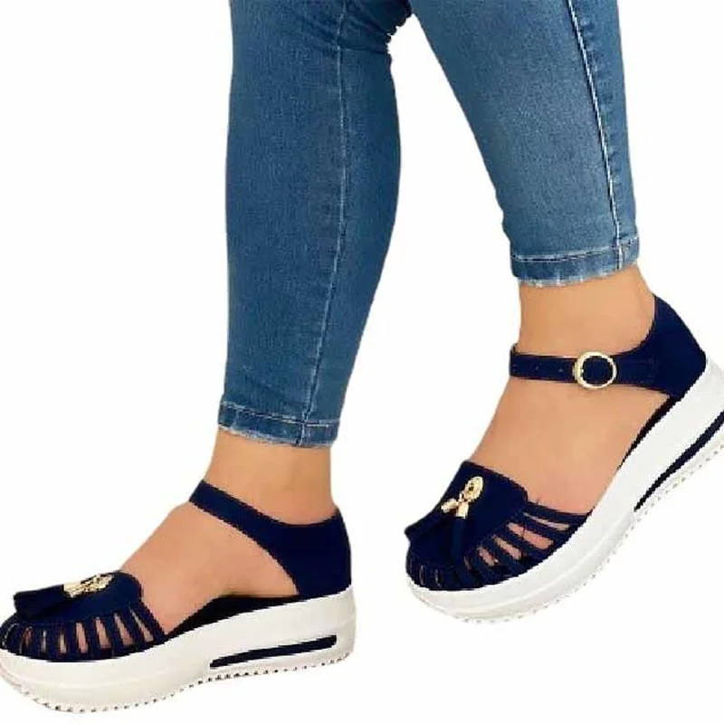 New 2021 ladies sandals low buckle round toe wedge red solid color bag heel shoes platform shoes
New 2021 ladies sandals low buckle round toe wedge red solid color bag heel shoes platform shoes