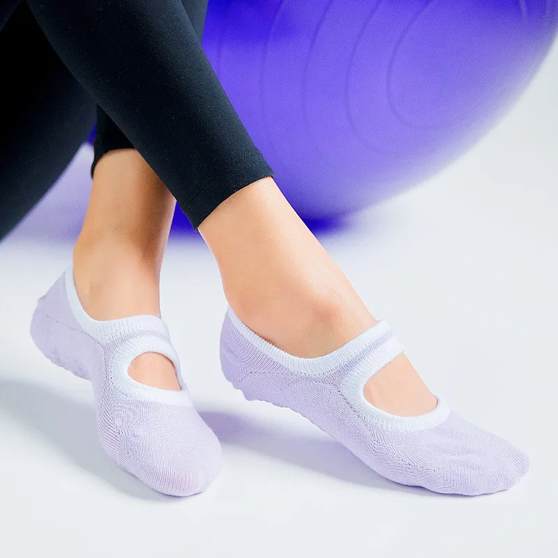 Yoga Socks for Women Grip Socks Pilates Socks Barre with Top Hole & Wave Grips for Non-Slip & Breathable
Yoga Socks for Women Grip Socks Pilates Socks Barre with Top Hole & Wave Grips for Non-Slip & Breathable