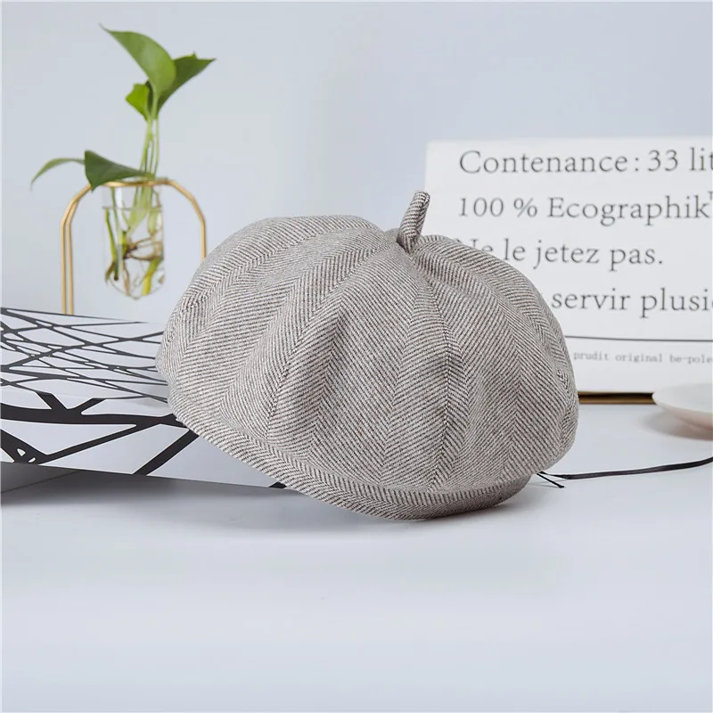 Beret Ma'am Joker Wool Felt Hat England Octagonal Hats Woman Male Winter 
Beret Ma'am Joker Wool Felt Hat England Octagonal Hats Woman Male Winter