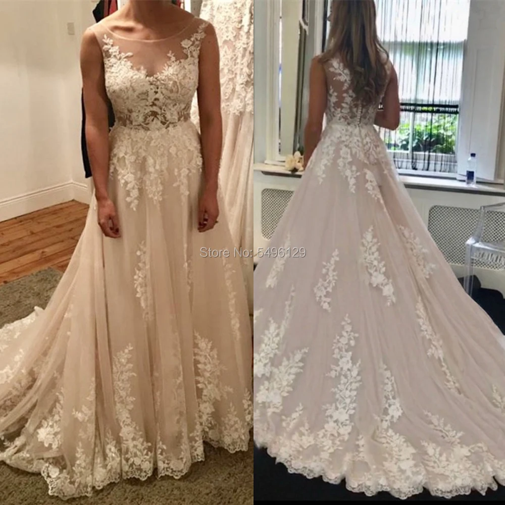 2021 New Design Romantic Wedding Dresses A-Line Tulle Lace Flowers Sexy Long Formal Bridal Wedding Gowns Vestido De Noiva
2021 New Design Romantic Wedding Dresses A-Line Tulle Lace Flowers Sexy Long Formal Bridal Wedding Gowns Vestido De Noiva