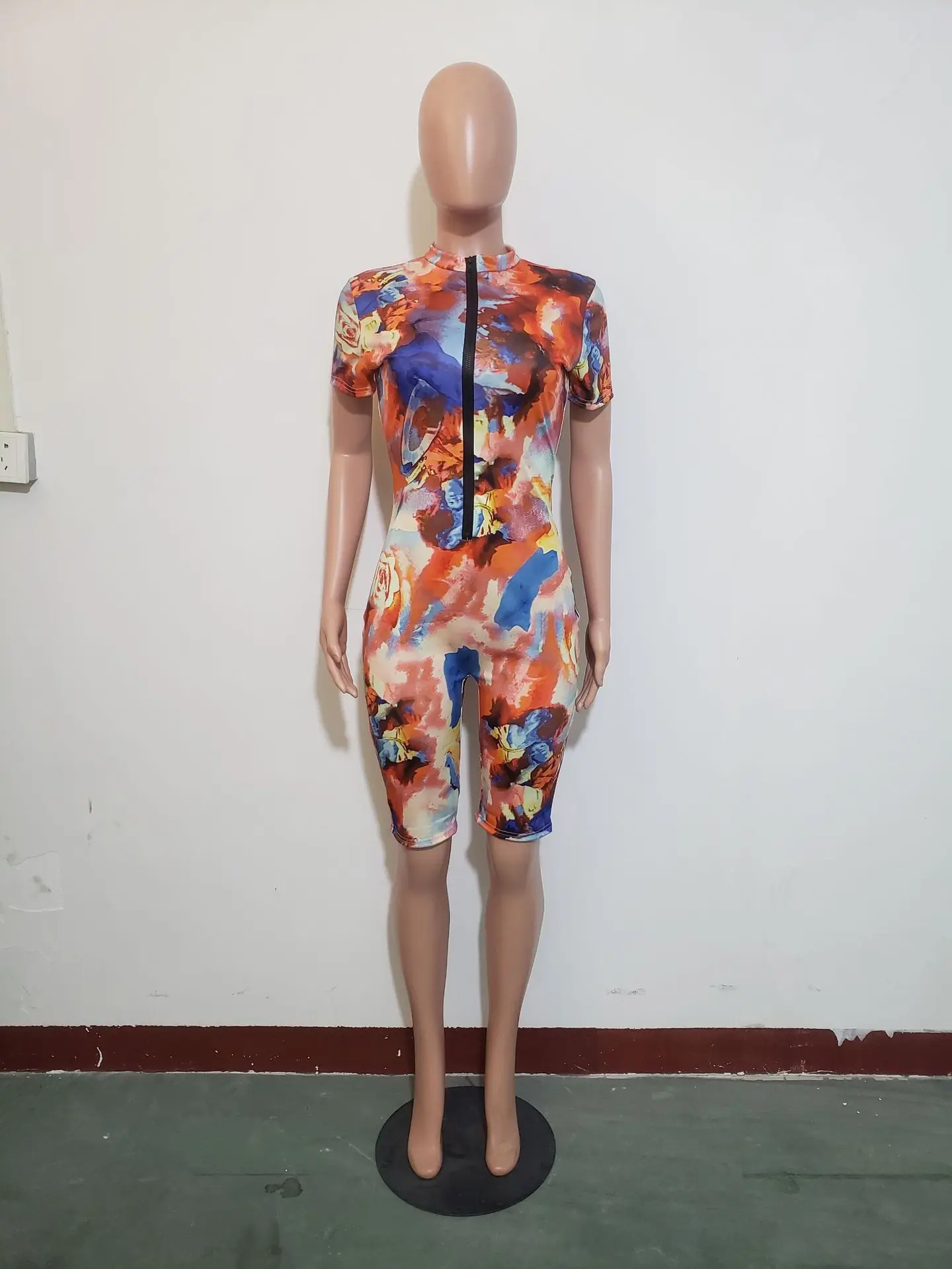 Colorful Print Jumpsuits 2021 Newest Short Sleeves Zipper Neck Short Pants Skinny Rompers High Strength Hottest Summer Spring
Colorful Print Jumpsuits 2021 Newest Short Sleeves Zipper Neck Short Pants Skinny Rompers High Strength Hottest Summer Spring