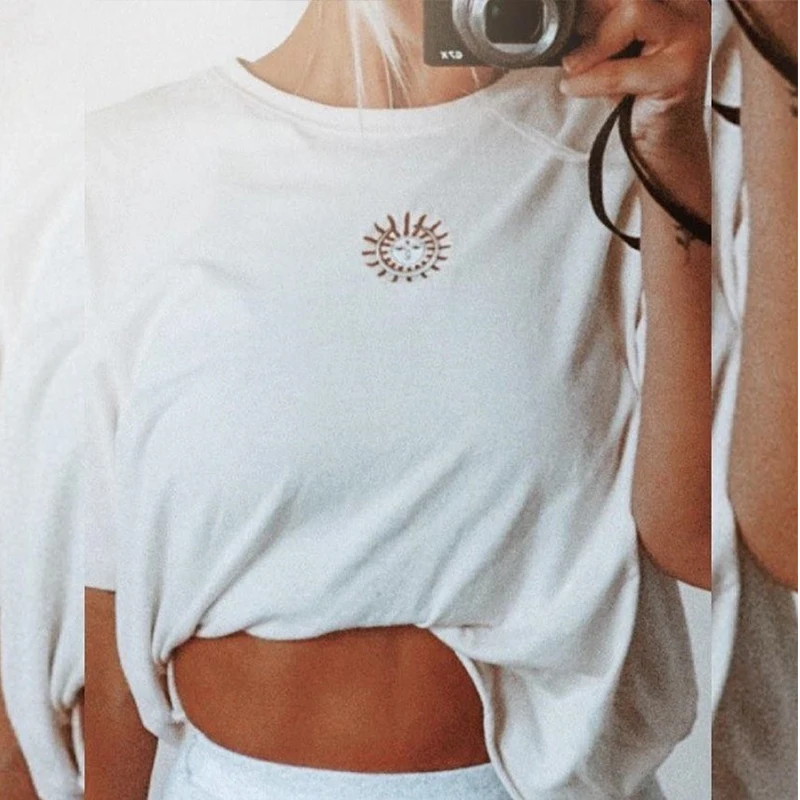 Rice White Sun Print Graphic T Shirts for Women Casual Vintage Loose Oversized O Neck Short Sleeve 2021 Summer Fashion Clothing
Rice White Sun Print Graphic T Shirts for Women Casual Vintage Loose Oversized O Neck Short Sleeve 2021 Summer Fashion Clothing