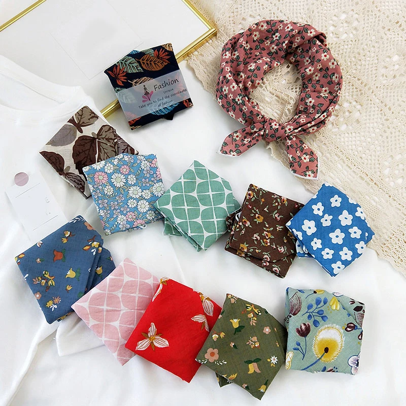 Cotton and Linen Small Square Scarf Bohemia Print Bandana Hair Bands Fashion Floral Print Handkerchief Head Neck Scarf
Cotton and Linen Small Square Scarf Bohemia Print Bandana Hair Bands Fashion Floral Print Handkerchief Head Neck Scarf