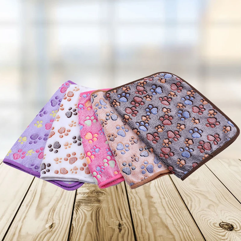 Pet Cushion Fleece Blanket Fluffy Cute Dog Paw Printing Pet Mat Warm and Comfortable Blanket for Dogs and Cats Pet Supplies
Pet Cushion Fleece Blanket Fluffy Cute Dog Paw Printing Pet Mat Warm and Comfortable Blanket for Dogs and Cats Pet Supplies