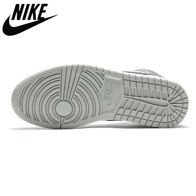 Nike Air Jordan 1 Mid Retro Basketball Shoes For Men Women Fashion Outdoor Sports Sneakers Light Smoke Gray
Nike Air Jordan 1 Mid Retro Basketball Shoes For Men Women Fashion Outdoor Sports Sneakers Light Smoke Gray