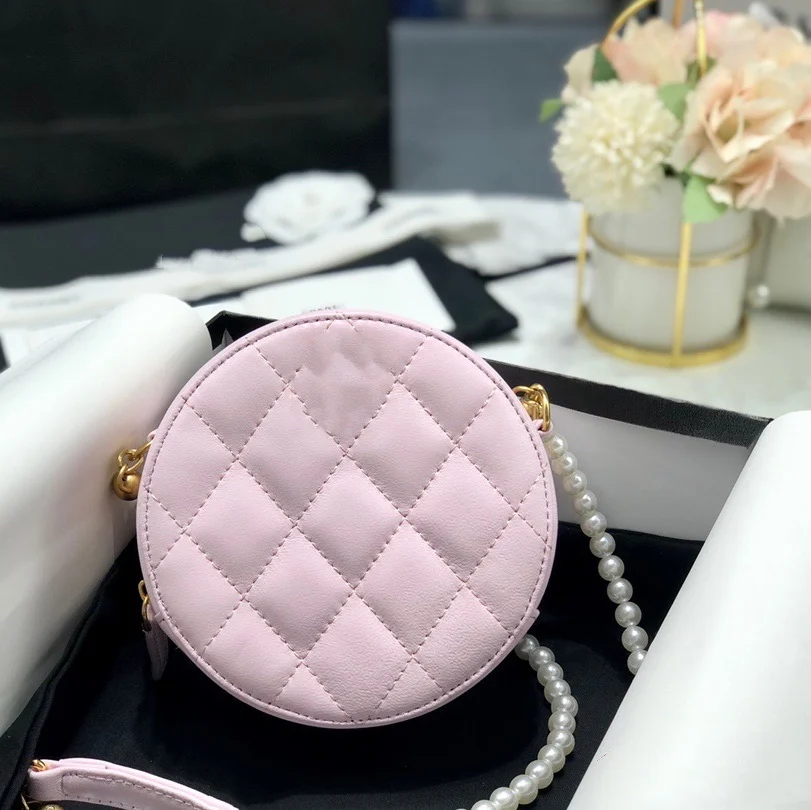 2021 high-end luxury portable round ladies bag leather fashion ladies portable messenger bag shoulder bag.
2021 high-end luxury portable round ladies bag leather fashion ladies portable messenger bag shoulder bag.