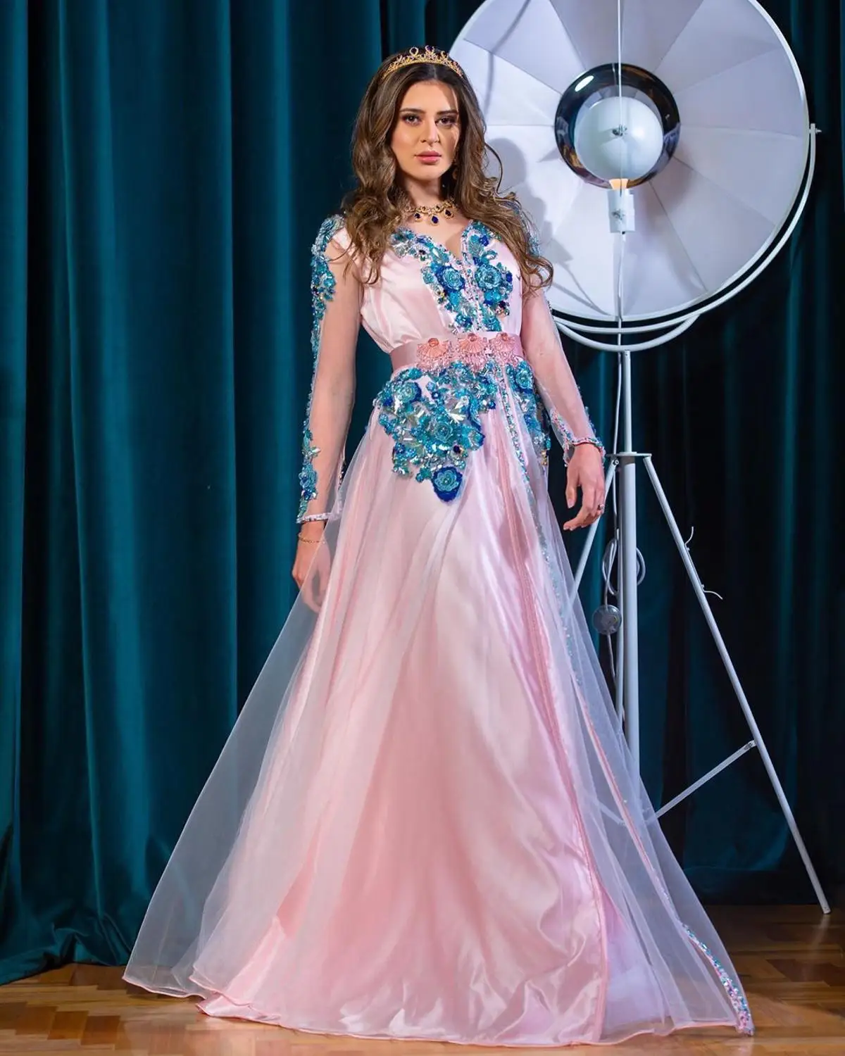 Bbonlinedress марокканское вечернее платье Caftan с вышитыми аппликациями длинное цветами и бисером арабские