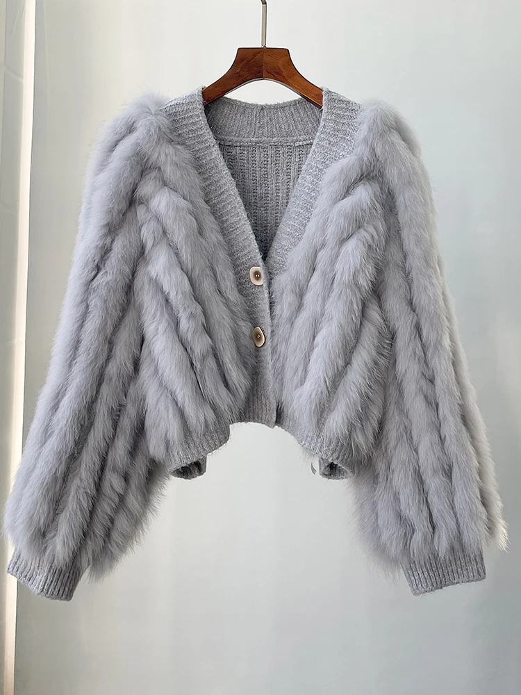 2021 Winter Oversize Ladies Sweater Knitted Cardigan Natural Fox Fur Women's Luxury Autumn V-neck Sweater 
2021 Winter Oversize Ladies Sweater Knitted Cardigan Natural Fox Fur Women's Luxury Autumn V-neck Sweater