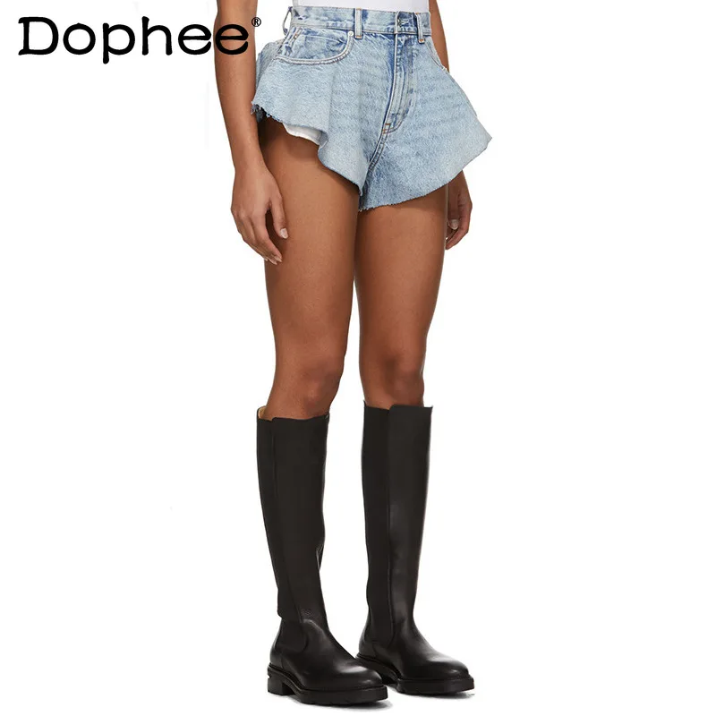 2021 New Irregular Summer Denim Shorts Women Fashion Wide Leg Sexy Short Jeans Femme High Waist Ruffles Flared Shorts Streetwear
2021 New Irregular Summer Denim Shorts Women Fashion Wide Leg Sexy Short Jeans Femme High Waist Ruffles Flared Shorts Streetwear
