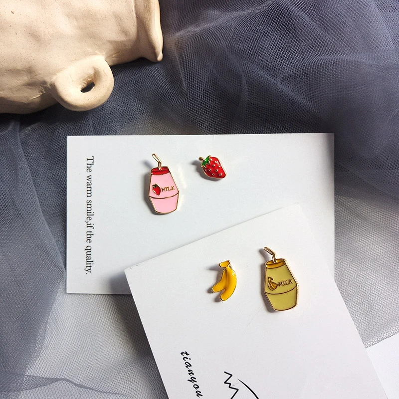 S925 Needle Asymmetric Metal Small Stud Earrings South Korea Lovely Strawberry Banana Fashion Personality Girl Women Jewelry
S925 Needle Asymmetric Metal Small Stud Earrings South Korea Lovely Strawberry Banana Fashion Personality Girl Women Jewelry