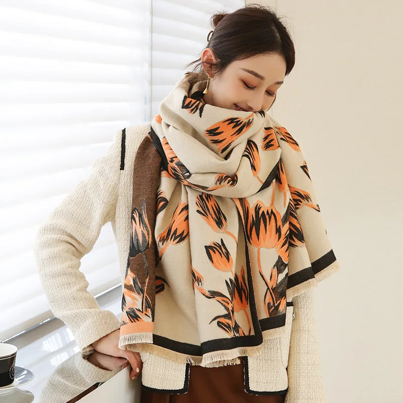 2021 Autumn And Winter Print Scarves New Floret Sunscreen Bandanna Female 190X65CM Dustproof Shawls Fashion Cashmere Beach Towel
2021 Autumn And Winter Print Scarves New Floret Sunscreen Bandanna Female 190X65CM Dustproof Shawls Fashion Cashmere Beach Towel