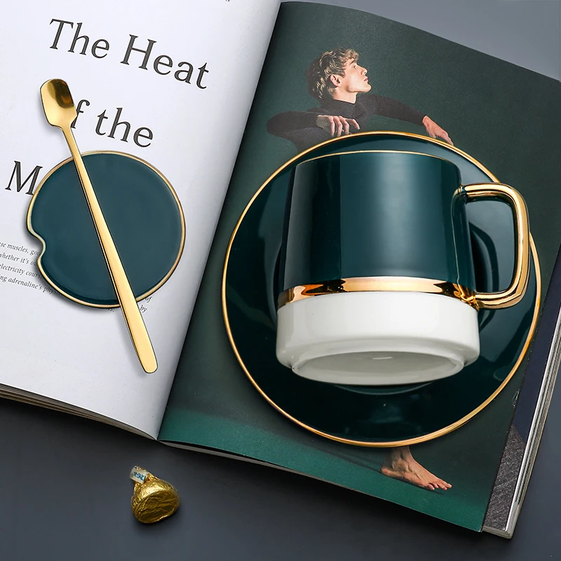 European Style Luxury High Quality Ceramic Coffee Cup and Saucer Set Reuseable Afternoon Tea Cup Filizanki Do Kawy Mug BD50CS
European Style Luxury High Quality Ceramic Coffee Cup and Saucer Set Reuseable Afternoon Tea Cup Filizanki Do Kawy Mug BD50CS