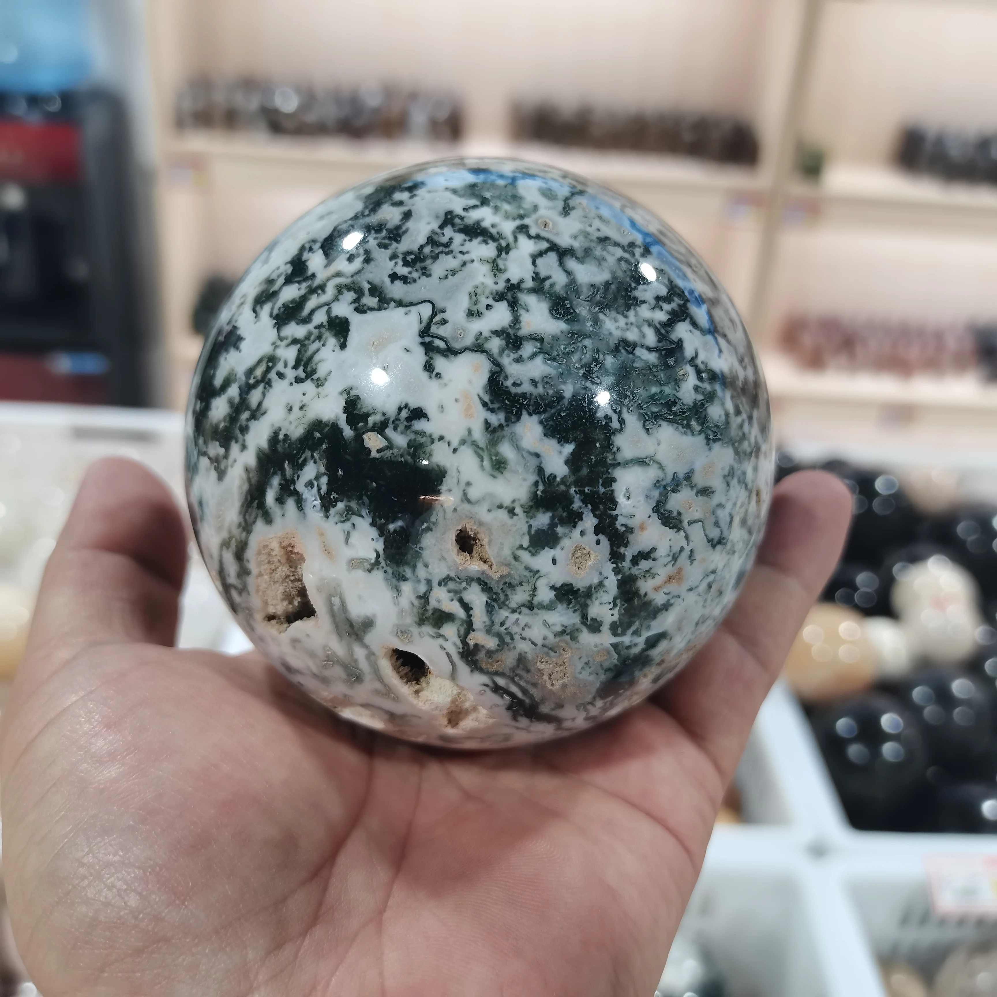 wholesale 80mm natural ocean water grass agate stone balls healing rock crystal sphere ball home decorative
wholesale 80mm natural ocean water grass agate stone balls healing rock crystal sphere ball home decorative