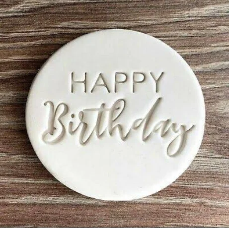 Пластиковый инструмент для торта Happy Birthday
Пластиковый инструмент для торта Happy Birthday