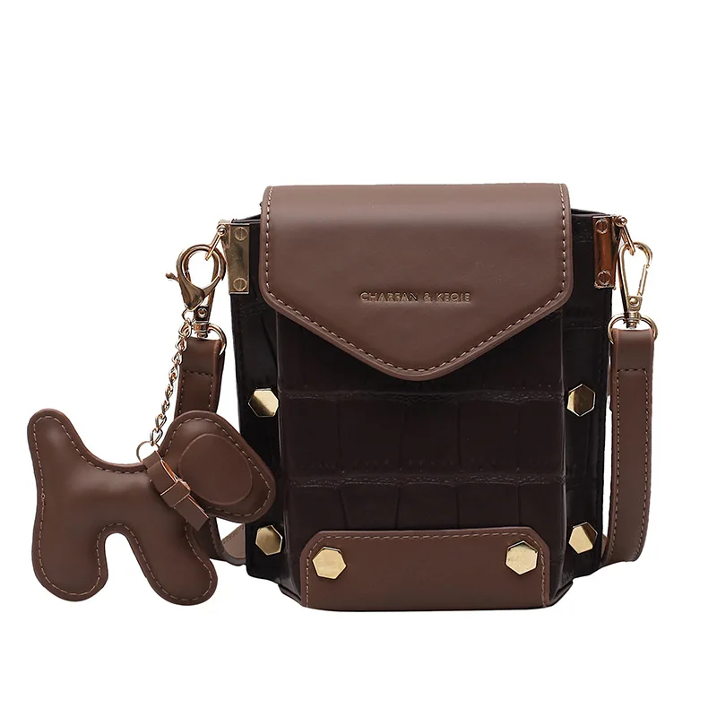 Retro bag 2021 new mobile phone bag European and American crocodile pattern fashion texture single shoulder messenger bag
Retro bag 2021 new mobile phone bag European and American crocodile pattern fashion texture single shoulder messenger bag
