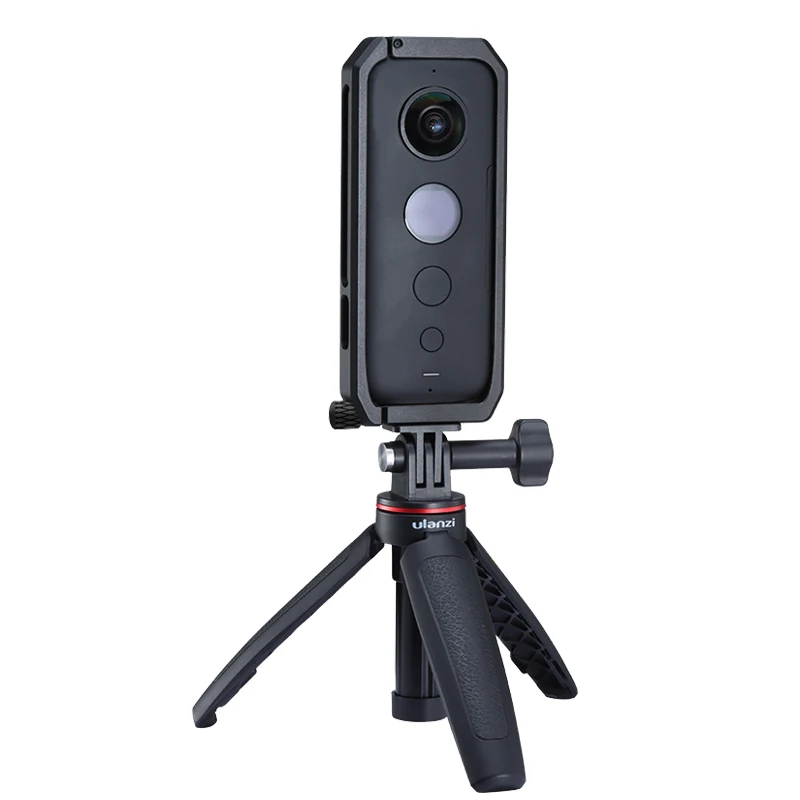 Ulanzi One X Mate Metal Cage for Insta360 One X Lens Protection 1/4 Screw Mount Vlog Accessories 
Ulanzi One X Mate Metal Cage for Insta360 One X Lens Protection 1/4 Screw Mount Vlog Accessories