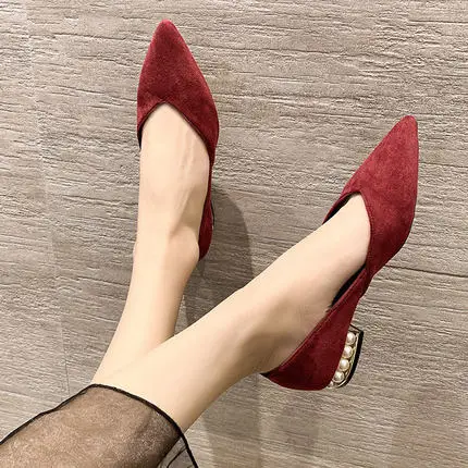 Heel shoes 2021 spring, summer and autumn fashion all-match pearl shallow mouth pointed toe large size women's shoes
Heel shoes 2021 spring, summer and autumn fashion all-match pearl shallow mouth pointed toe large size women's shoes