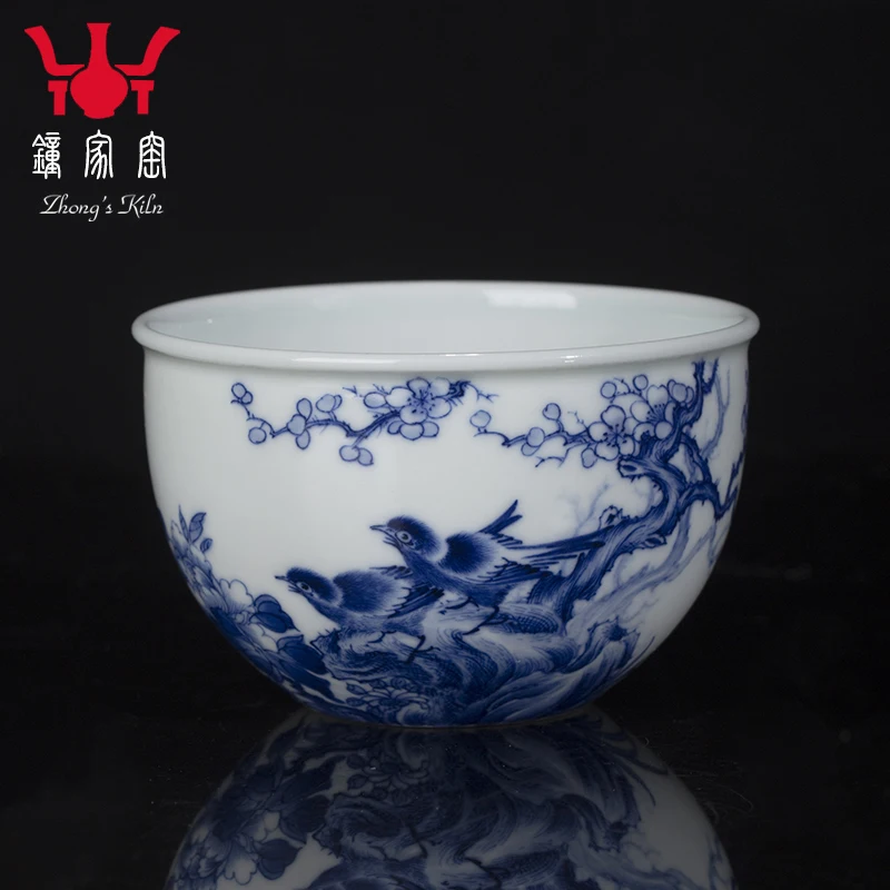 Fu tea cup hand painted blue and white wood kiln flower and bird jar cup Master Cup single Jingdezhen Kung Fu Tea Set
Fu tea cup hand painted blue and white wood kiln flower and bird jar cup Master Cup single Jingdezhen Kung Fu Tea Set