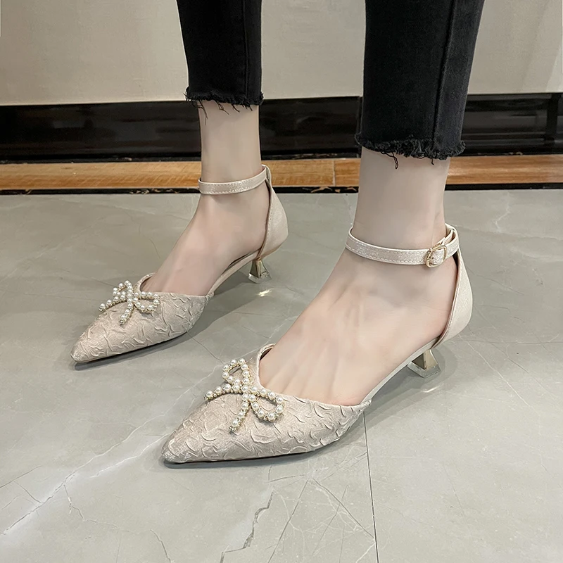 Pointed Heel Sandals Buckle Strap Comfort Shoes for Women All-Match Suit Female Beige Med 2021 Summer High Fashion Black Stilett
Pointed Heel Sandals Buckle Strap Comfort Shoes for Women All-Match Suit Female Beige Med 2021 Summer High Fashion Black Stilett