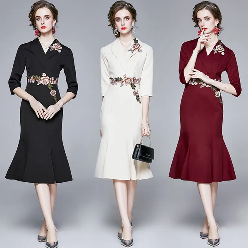 2021 Autumn fashion temperament women half sleeve V neck slim embroidery commuter mid-length mermaid dress
2021 Autumn fashion temperament women half sleeve V neck slim embroidery commuter mid-length mermaid dress