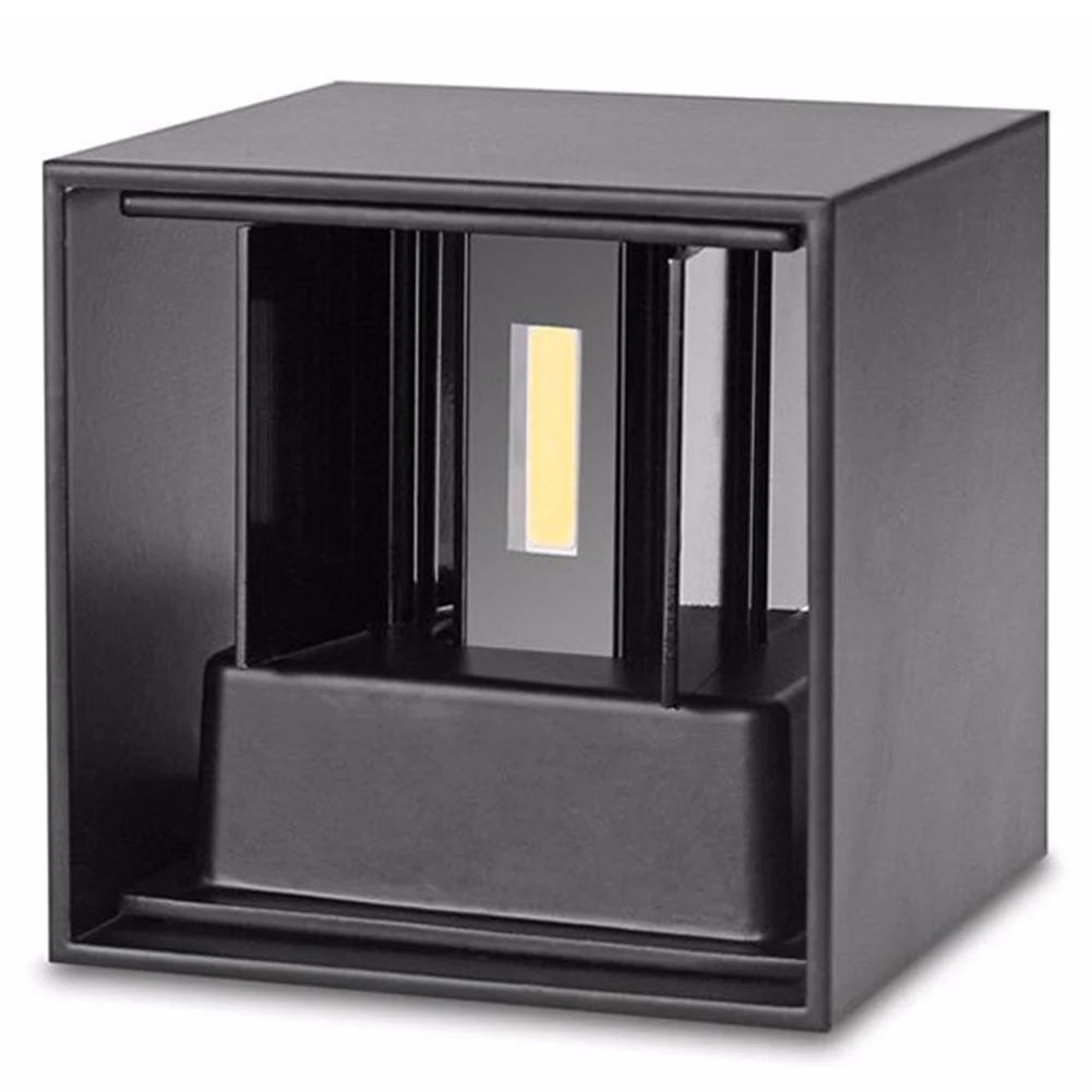 Waterproof and Adjustable Wall Light for Indoor and Outdoor, IP65 Compliant LED, 12W, Tool for Conservatory, Hallway, Bedroom
Waterproof and Adjustable Wall Light for Indoor and Outdoor, IP65 Compliant LED, 12W, Tool for Conservatory, Hallway, Bedroom