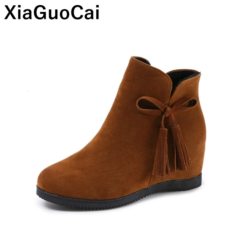Autumn Winter Women Snow Boots With Fur Lightweight Female Ankle Short Boots Warm Flat Ladies Shoes Tassel Woman Plush Footwear
Autumn Winter Women Snow Boots With Fur Lightweight Female Ankle Short Boots Warm Flat Ladies Shoes Tassel Woman Plush Footwear