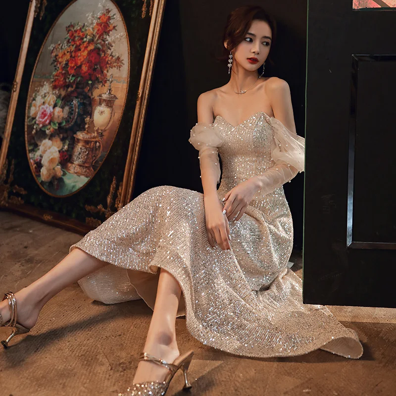 Champagne Celebrity Banquet Dress Gown Beaded Perspective Slash Neck Cheongsam Grace Eleganst Bandage Backless Sequins Vestidos
Champagne Celebrity Banquet Dress Gown Beaded Perspective Slash Neck Cheongsam Grace Eleganst Bandage Backless Sequins Vestidos