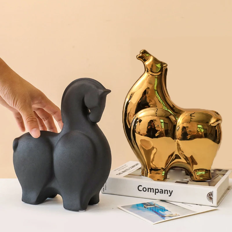 Electroplated Ceramic Fat Horse Sculpture Home Living Room Decoration Miniature Model Study Room TV Cabinet Decoration Ornament
Electroplated Ceramic Fat Horse Sculpture Home Living Room Decoration Miniature Model Study Room TV Cabinet Decoration Ornament