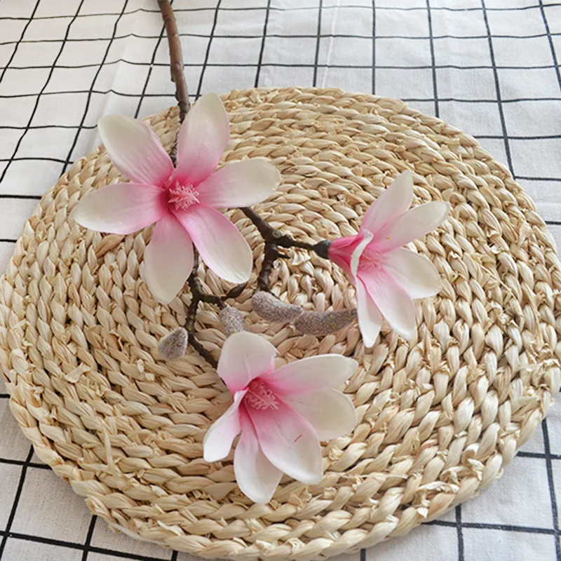 12Pcs/lot 3 Heads Magnolia Silk Flower Home Decoration Fake Flowers Arrangement Wedding Road Lead Table Decor Floral Orchid
12Pcs/lot 3 Heads Magnolia Silk Flower Home Decoration Fake Flowers Arrangement Wedding Road Lead Table Decor Floral Orchid