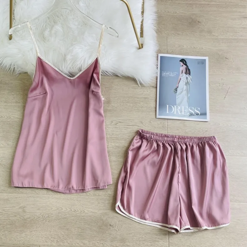 Pink Satin Pajamas Set Women Strap Top&Shorts Summer New Sleep Set Sleeveless 2PCS Sleepwear Female Silky Pijamas Suit
Pink Satin Pajamas Set Women Strap Top&Shorts Summer New Sleep Set Sleeveless 2PCS Sleepwear Female Silky Pijamas Suit