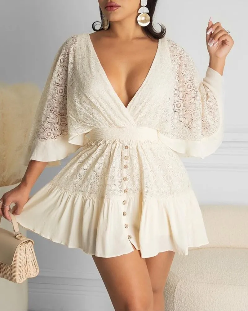 

New Fashion Spring and Autumn Women's Plunging Neck Batwing Sleeve Button Decor Contrast Lace Dress