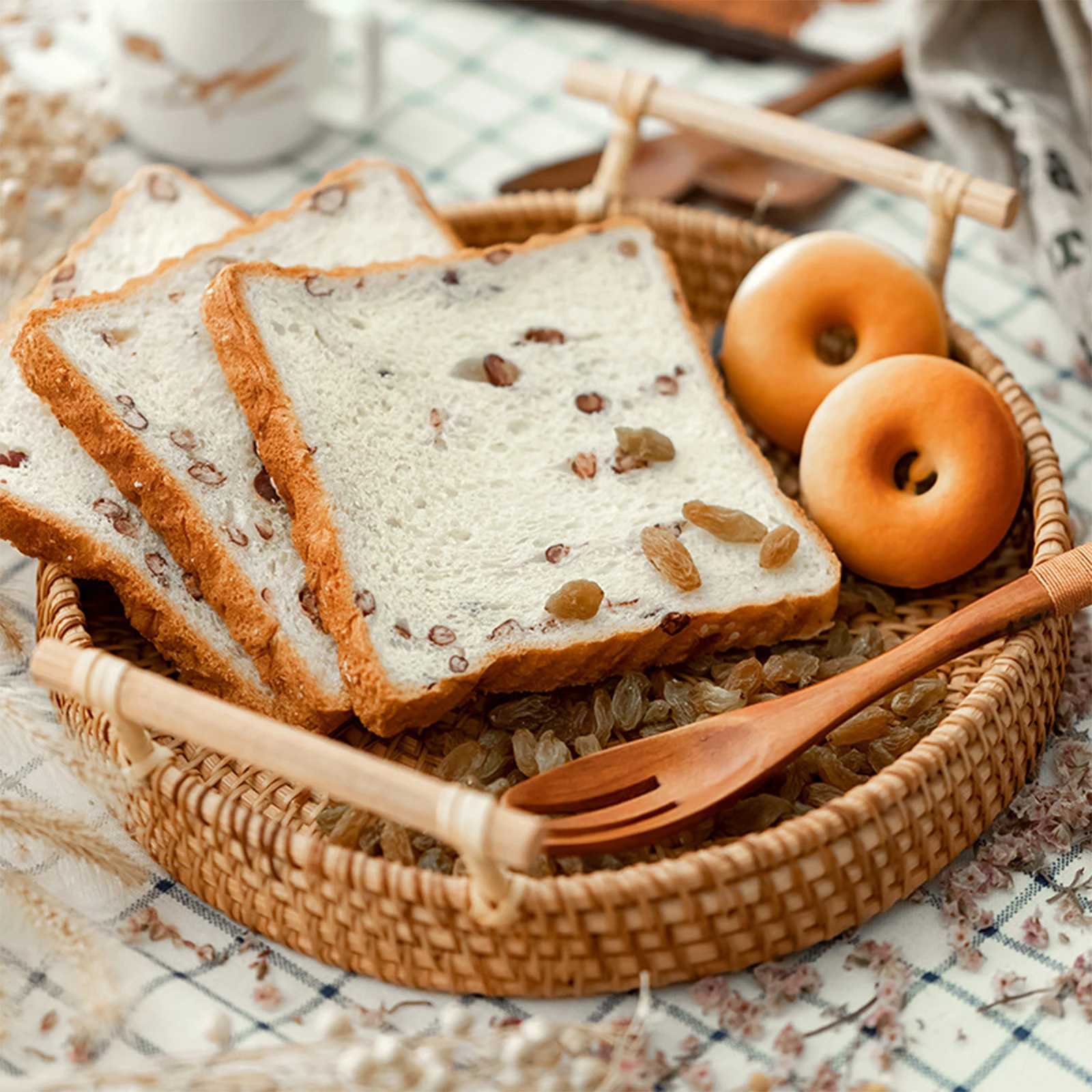 Hand-Woven Wicker Basket Food Tray Rattan Fruit Vegetable Kitchen Storage With Handle Autumn Storage Tray Snack Fruit Tray
Hand-Woven Wicker Basket Food Tray Rattan Fruit Vegetable Kitchen Storage With Handle Autumn Storage Tray Snack Fruit Tray