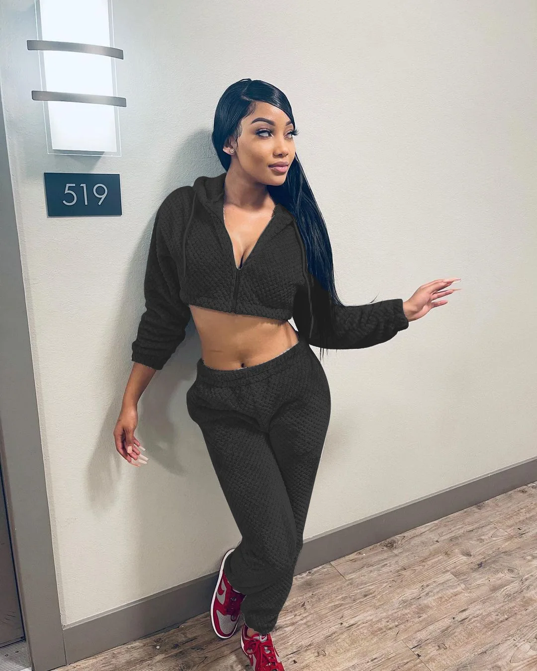 Winter Fleece Two Piece Set Women Thick Warm Solid Zip Hooded Crop Top Casual Sport Pants Matching Set Jogger Streetwear Outfits
Winter Fleece Two Piece Set Women Thick Warm Solid Zip Hooded Crop Top Casual Sport Pants Matching Set Jogger Streetwear Outfits