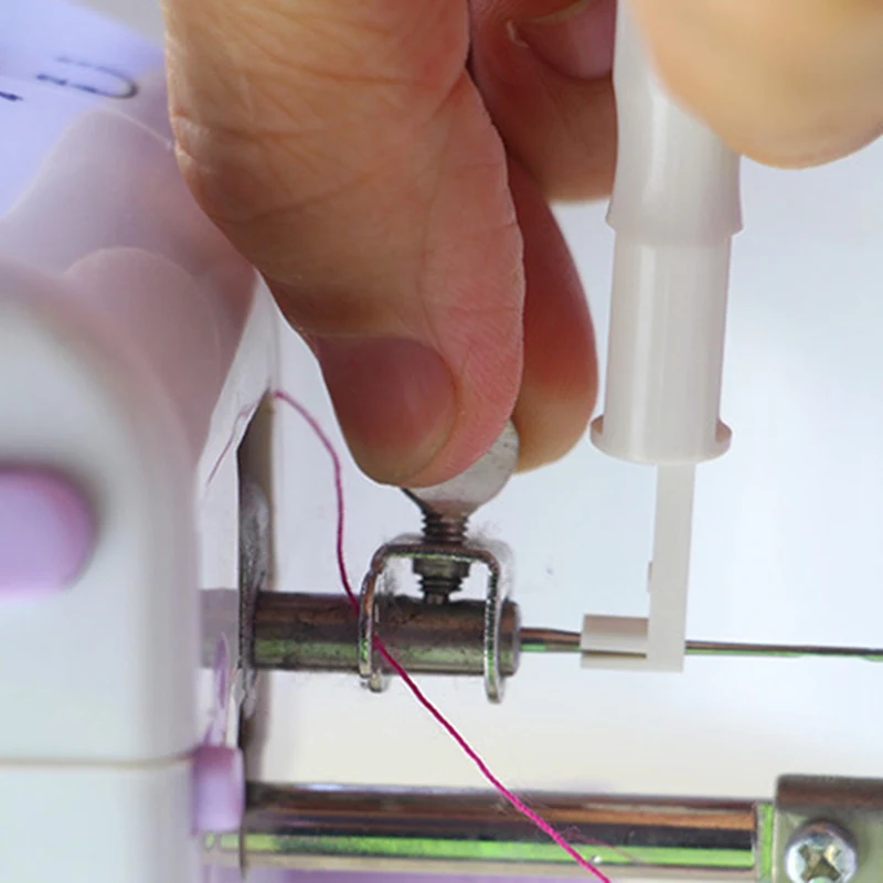 3pcs/lot Cross Stitch DIY Automatic Needle Threader Sewing Needle Inserter Threader Threading Tool for Sewing Machine New
3pcs/lot Cross Stitch DIY Automatic Needle Threader Sewing Needle Inserter Threader Threading Tool for Sewing Machine New
