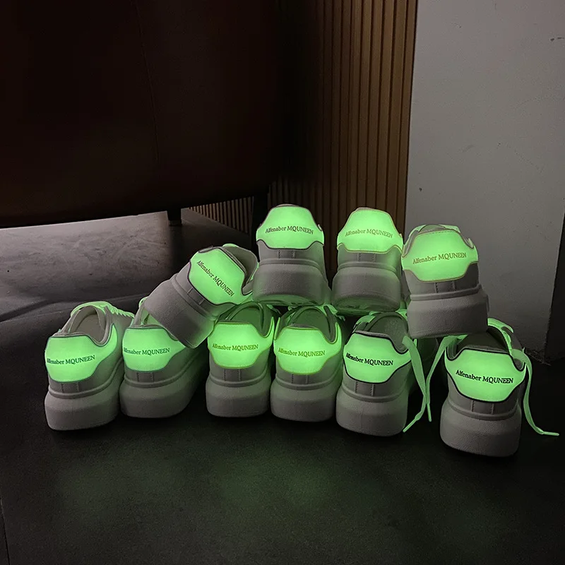 2021 Autumn New Luminous Women's Wheat White Shoes Thick Bottom Casual Sports Skate Shoes Smart Flat Shoes Women's Shoes
2021 Autumn New Luminous Women's Wheat White Shoes Thick Bottom Casual Sports Skate Shoes Smart Flat Shoes Women's Shoes