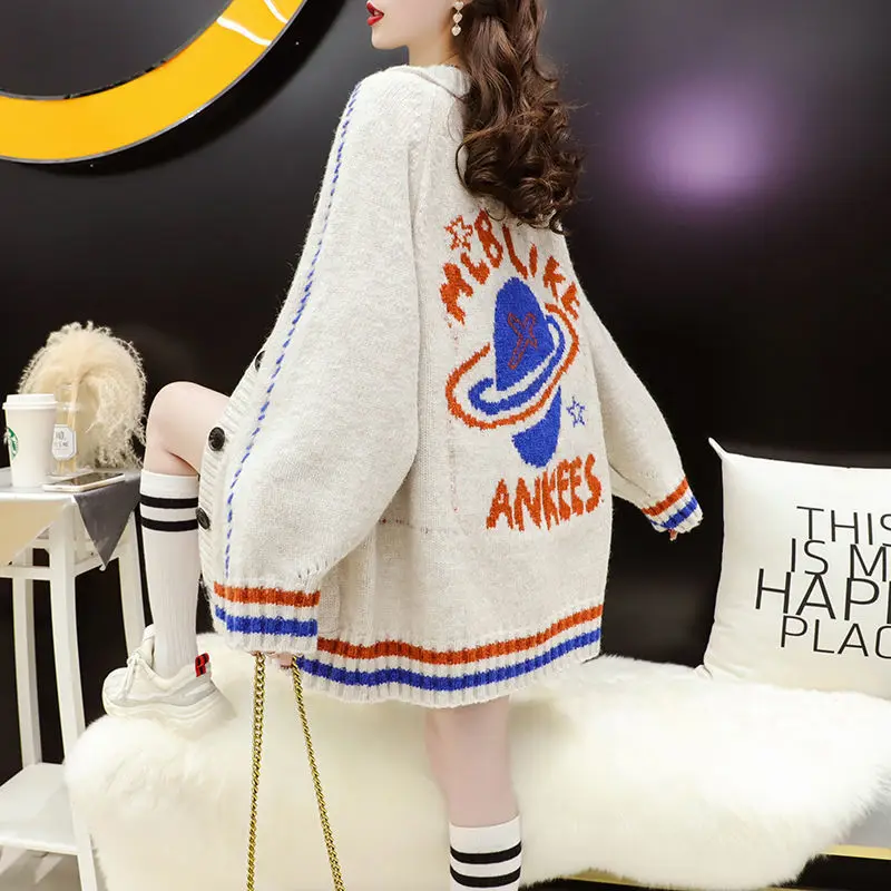 Univers White Winter Autumn Women Sweaters Tie Dye V-Neck Long Loose Korean Jumpers Candy Oversized Jacket Female Tops Overcoat
Univers White Winter Autumn Women Sweaters Tie Dye V-Neck Long Loose Korean Jumpers Candy Oversized Jacket Female Tops Overcoat