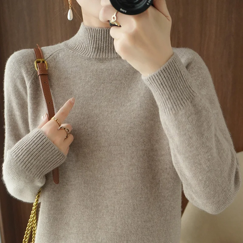Bottomed Sweater Top Long Sleeve Pullover Solid Color Wool Sweater 2021 Autumn and Winter New Semi High Neck Sweater
Bottomed Sweater Top Long Sleeve Pullover Solid Color Wool Sweater 2021 Autumn and Winter New Semi High Neck Sweater