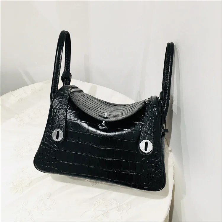 2020 nuove donne in pelle bagi coccodrillo strato superiore borsa in pelle bovina spalla singola borsa a tracolla tendenza moda
2020 nuove donne in pelle bagi coccodrillo strato superiore borsa in pelle bovina spalla singola borsa a tracolla tendenza moda