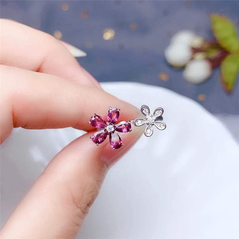 LeeChee Natrual Pyrope Ring for Young Girl Birthday Gift 3*5MM Drop Garnet Fine Jewelry Flower Real Soild 925 Sterling Silver
LeeChee Natrual Pyrope Ring for Young Girl Birthday Gift 3*5MM Drop Garnet Fine Jewelry Flower Real Soild 925 Sterling Silver