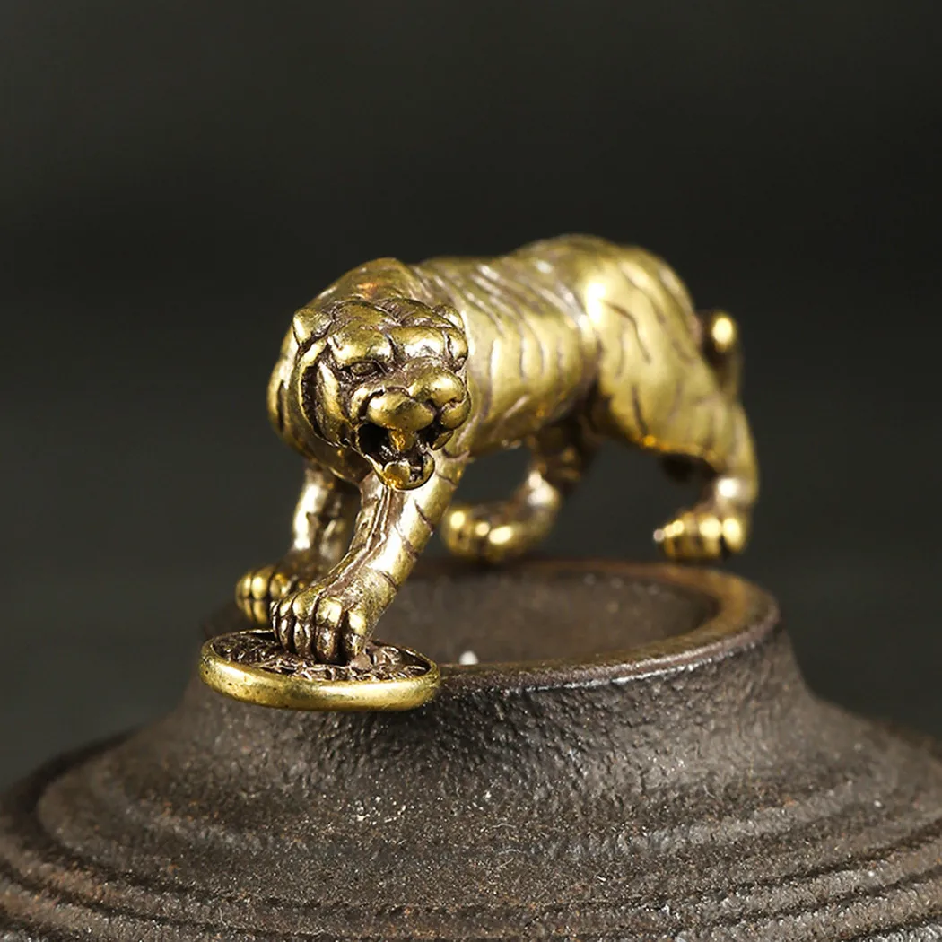 Pure Copper Animal Tiger Figurine Miniature Desktop Decoration Ornament Accessories Figurines Decoration Craft Home Decor
Pure Copper Animal Tiger Figurine Miniature Desktop Decoration Ornament Accessories Figurines Decoration Craft Home Decor