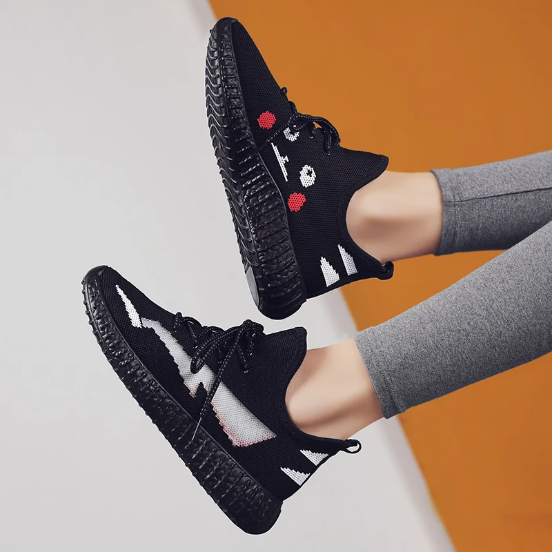 2020 Hot Sale Light Running Shoes Comfortable Men's Sock Sneaker Cartoon Flying Woven Couple Shoes Breathable Mesh Cute Shoes 
2020 Hot Sale Light Running Shoes Comfortable Men's Sock Sneaker Cartoon Flying Woven Couple Shoes Breathable Mesh Cute Shoes