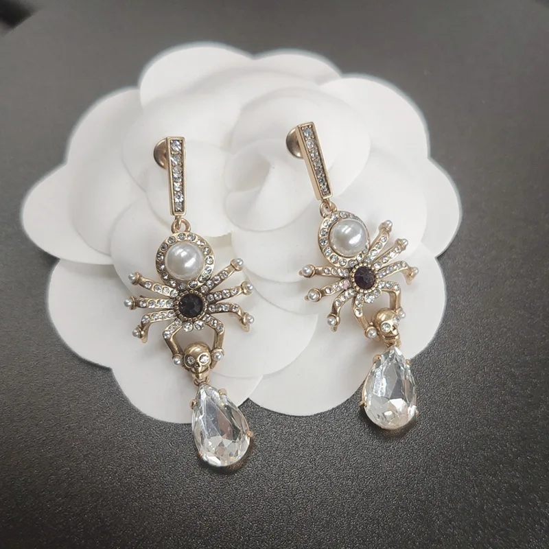 Spider with Crystal Studded Earrings Punk S925 Sterling Earrings Pearl Brincos 2021 Trend Jewelry Gift 
Spider with Crystal Studded Earrings Punk S925 Sterling Earrings Pearl Brincos 2021 Trend Jewelry Gift