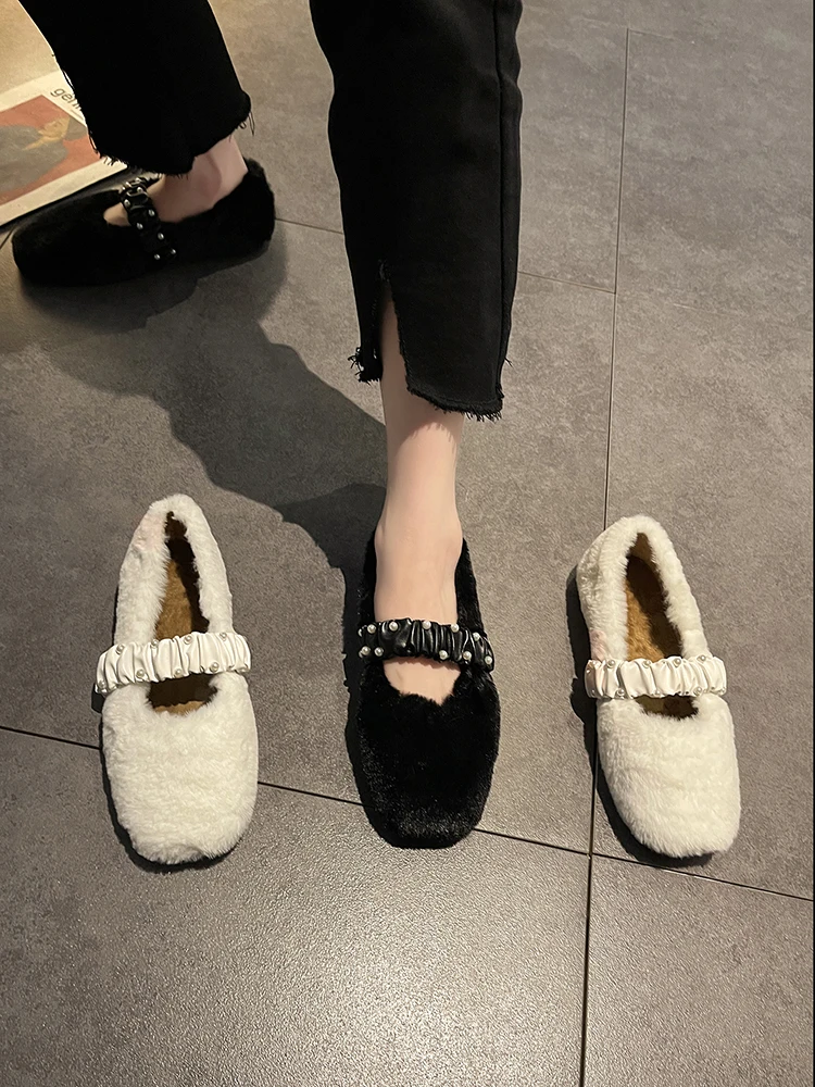 Women's Shoes Fashion Suede Autumn/winter 2021 New Style Flat Non-slip Suede Pearl Mary Jane Shoes Shoes for Women
Women's Shoes Fashion Suede Autumn/winter 2021 New Style Flat Non-slip Suede Pearl Mary Jane Shoes Shoes for Women