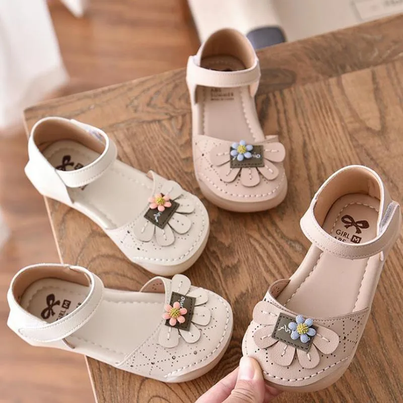 Kids Shoes Girls Sandals Baby Girl Sneakers Fashionable Summer Shoes Non-slip Soled PU Leather Flat Shoes Floral Design
Kids Shoes Girls Sandals Baby Girl Sneakers Fashionable Summer Shoes Non-slip Soled PU Leather Flat Shoes Floral Design