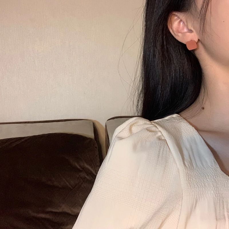 S925 needle Temperament Earrings Fashion Jewelry Matte Coating Simple Square Brown Green Earrings Gift for Lady Girl Gifts
S925 needle Temperament Earrings Fashion Jewelry Matte Coating Simple Square Brown Green Earrings Gift for Lady Girl Gifts