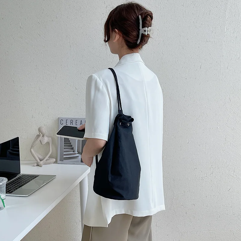 New Korean bag women's bag student shoulder bag fashion trend messenger bag leisure personalized canvas Bucket Bag
New Korean bag women's bag student shoulder bag fashion trend messenger bag leisure personalized canvas Bucket Bag