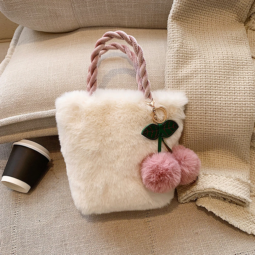 

Модная женская сумка, плюшевая сумка из искусственного меха с подвеской в виде вишни, осенне-зимняя сумка с цепочкой и ручками, теплые ткане...